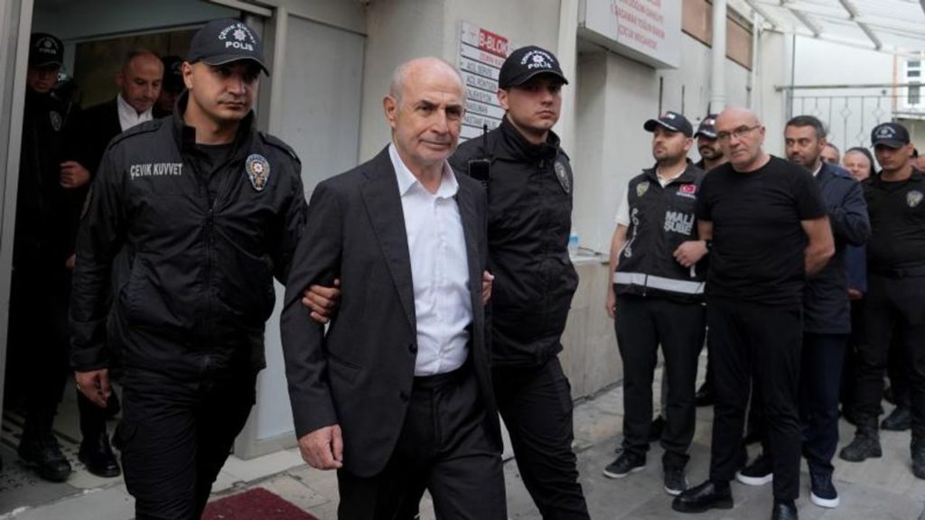 Büyükçekmece Belediye Başkanı Hasan Akgün ve Yardımcısı Ömer Kazancı Tutuklandı