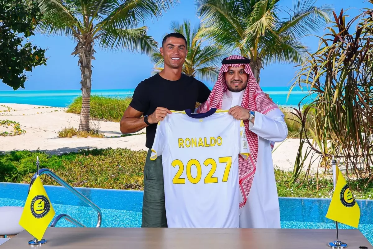 Cristiano Ronaldo, Al Nassr ile 2 Yıl Daha Sözleşme Uzattı ve Kulüp Hissesi Aldı