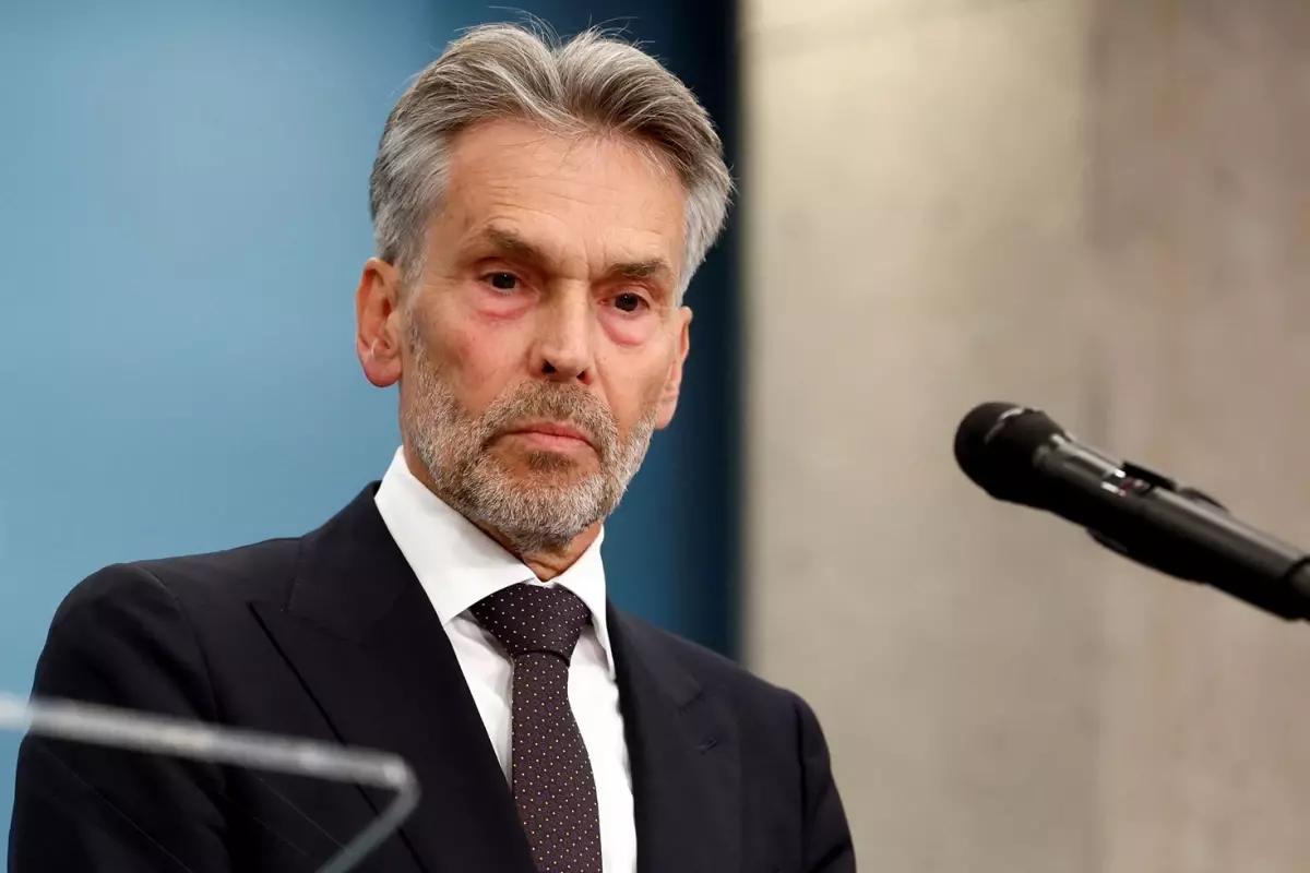 Hollanda’da Koalisyon Krizi ve Wilders’in Hükümetten Çekilmesi