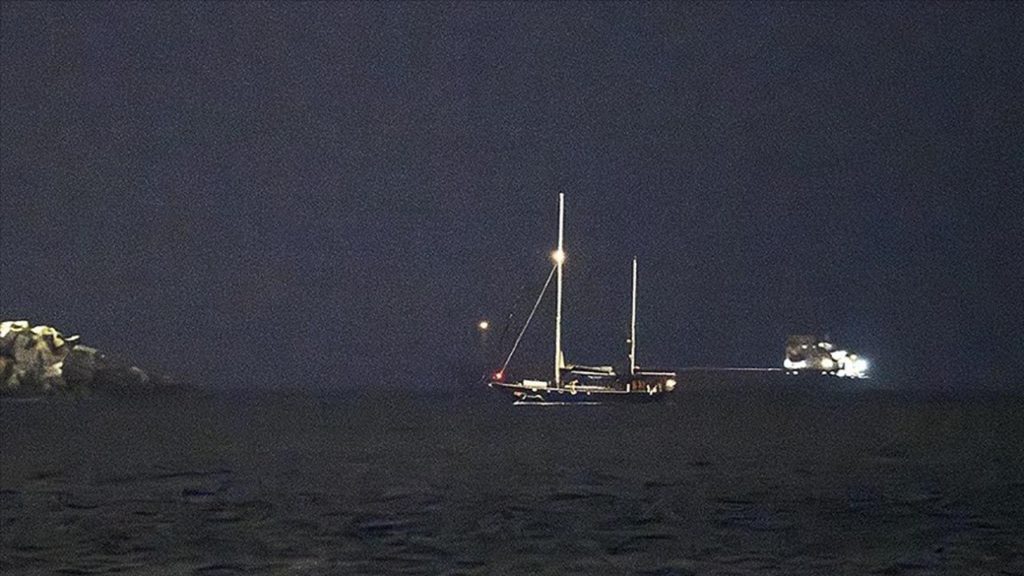 İsrail Gazze’ye Yardım Taşıyan Madleen Gemisindeki Aktivistleri Sınır Dışına Çıkarıyor