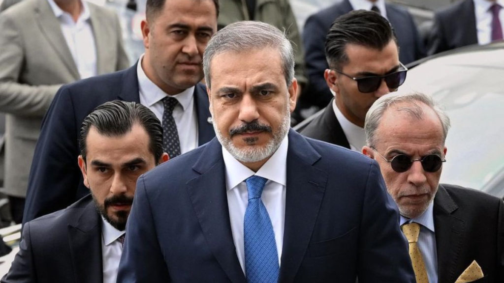 İsrail-İran Gerilimi Sınırları Alarm Verdi, Türkiye Diplomatik Çabalarını Artırdı