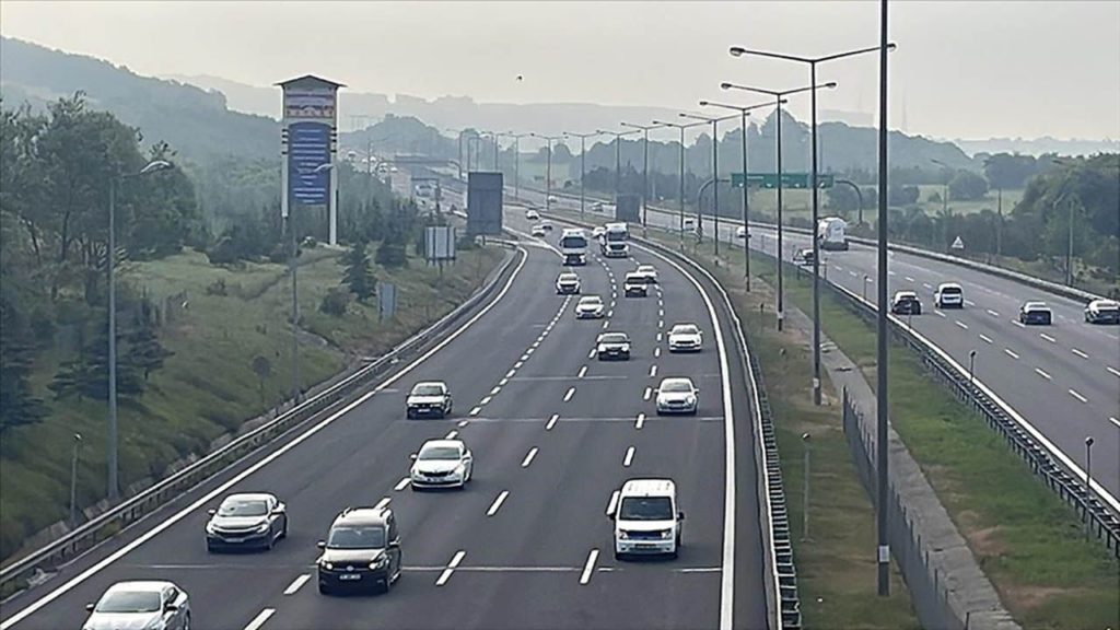 Kurban Bayramı Dönüşünde Anadolu Otoyolu’nda Yoğunluk Devam Ediyor