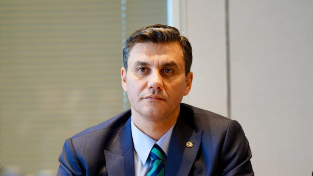 Manisa Büyükşehir Belediye Başkanı Ferdi Zeyrek Elektrik Çarpması Sonrası Hastaneye Kaldırıldı