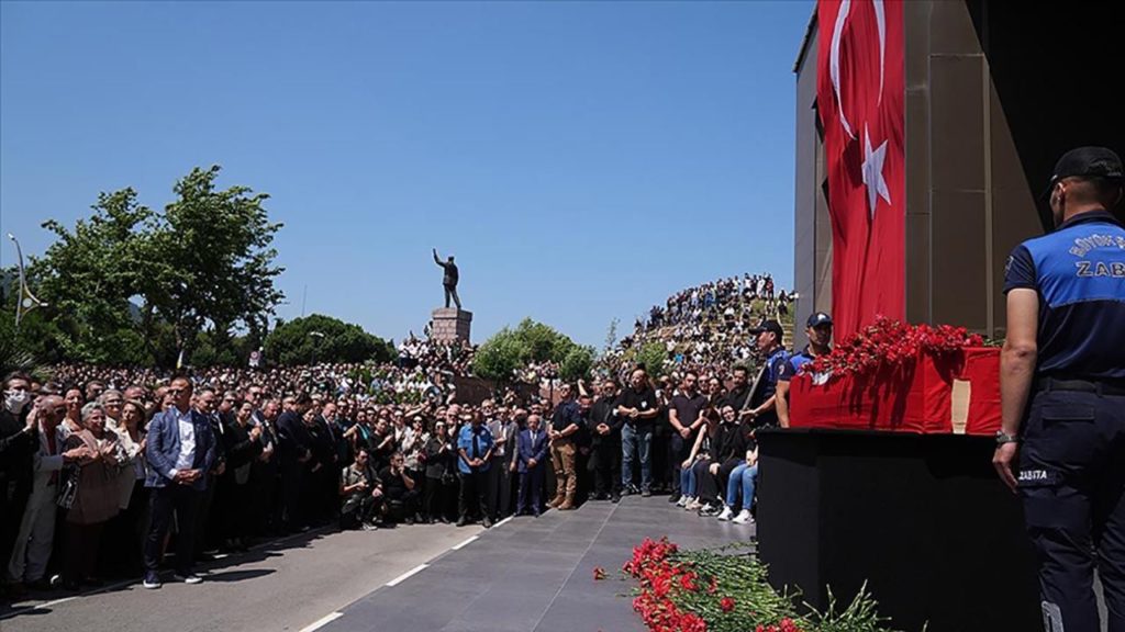 Manisa Büyükşehir Belediye Başkanı Ferdi Zeyrek İçin Tören Düzenlendi