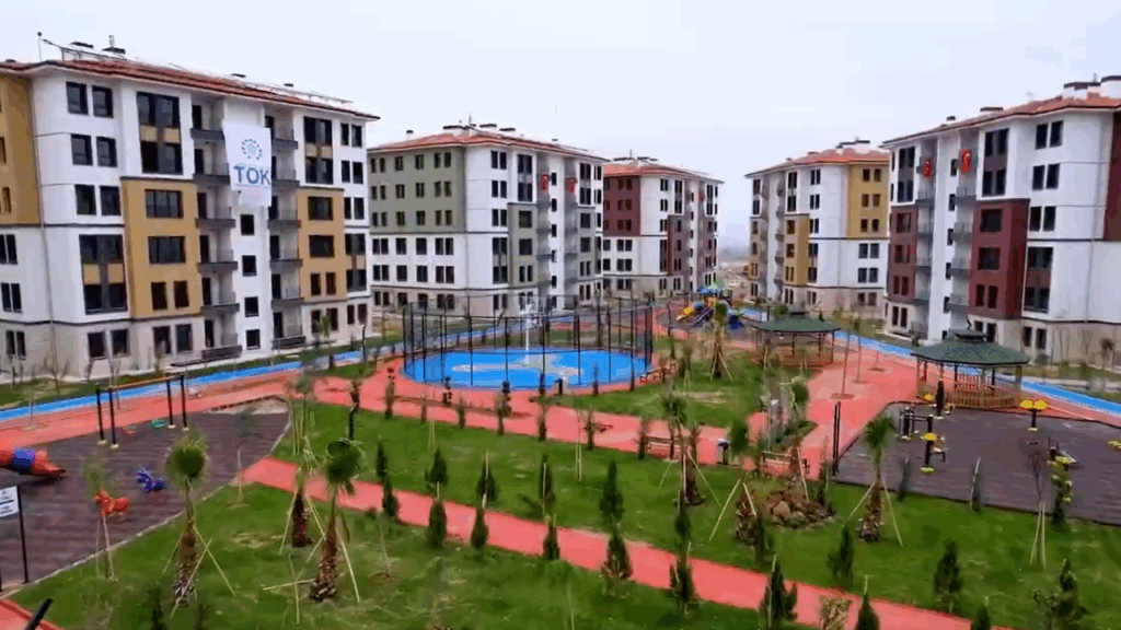 Milletin Yaralarını Sarmak İçin Büyük Konut Seferberliği Devam Ediyor