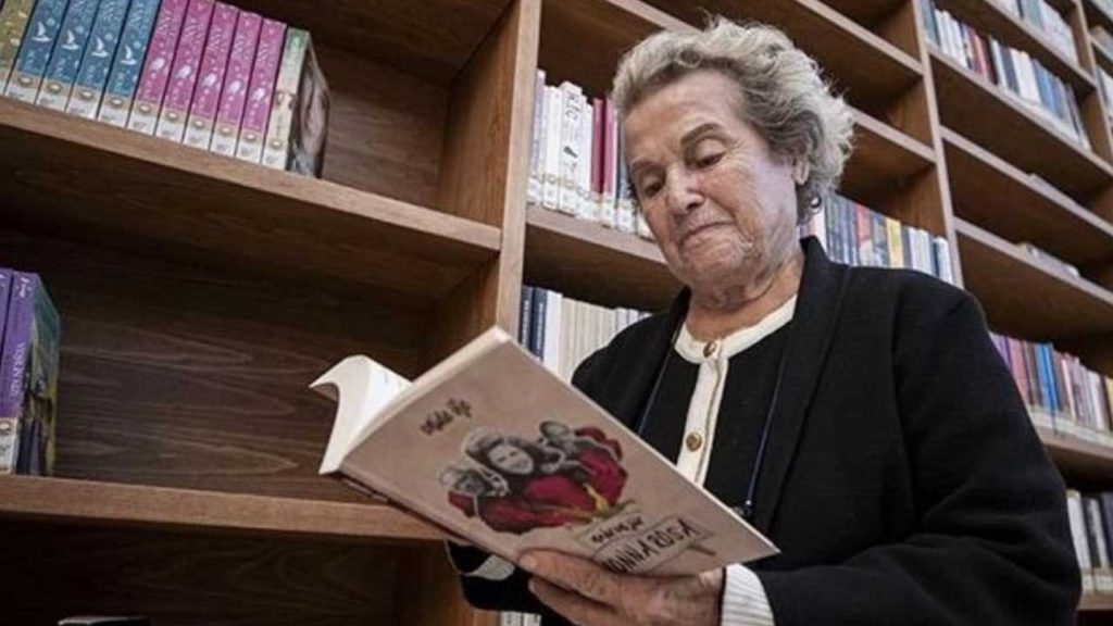 Muazzez Akkaya Giray Son Yolculuğuna Uğurlandı