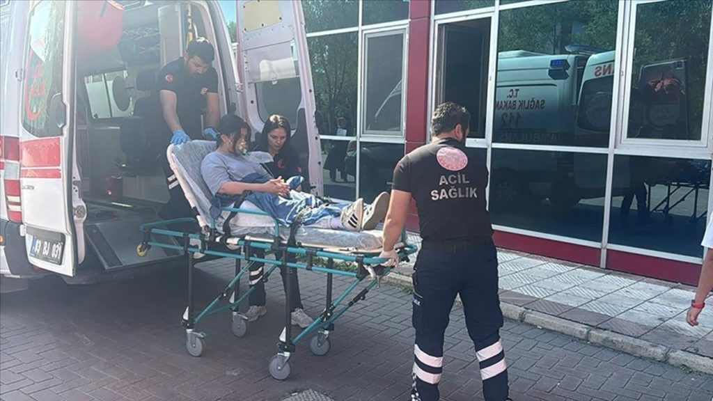 Oksijen Desteği Alan Öğrenci Sınava Katıldı