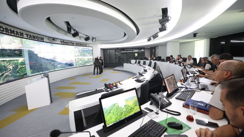 Orman Yangınlarıyla Mücadelede Merkezi Koordinasyon ve Teknoloji Kullanımı