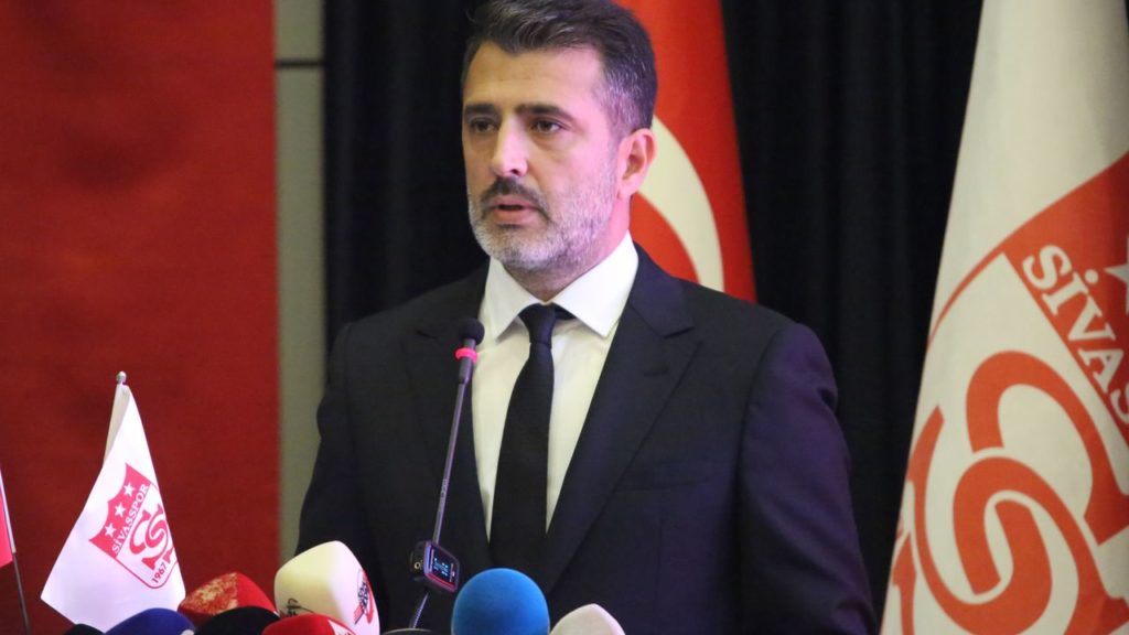 Sivasspor’da Gökhan Karagöl Başkanlığa Seçildi