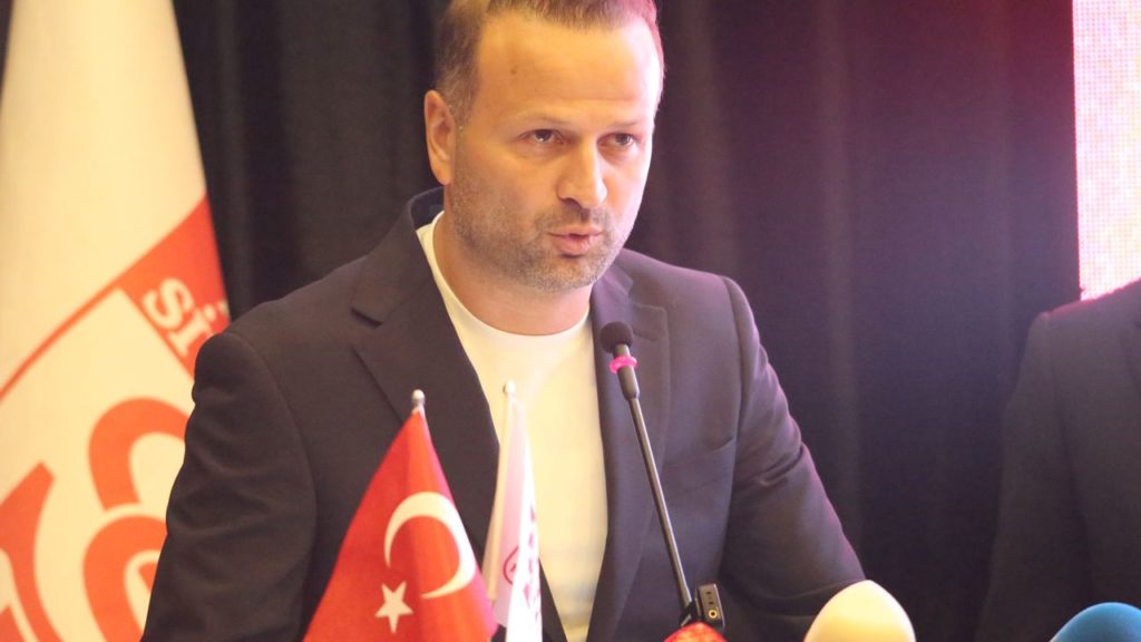 Sivasspor’da Yeni Teknik Direktör Osman Zeki Korkmaz Oldu