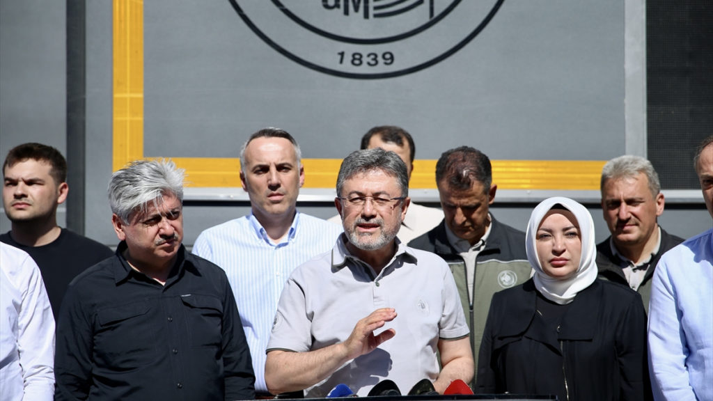 Türkiye’de Orman Yangınlarıyla Mücadele Devam Ediyor