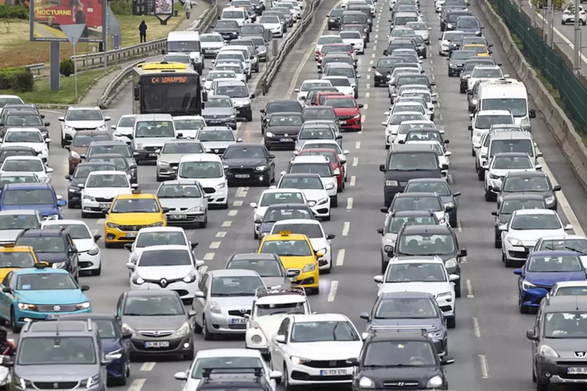 Ulaştırma ve Altyapı Bakanı Abdulkadir Uraloğlu’ndan Kurban Bayramı Önlemleri