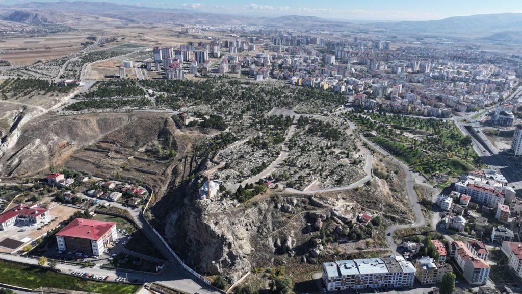 Yukarı Tekke Kayalıkları Rehabilitasyon ve Islah Projesi Toplantısı Gerçekleştirildi