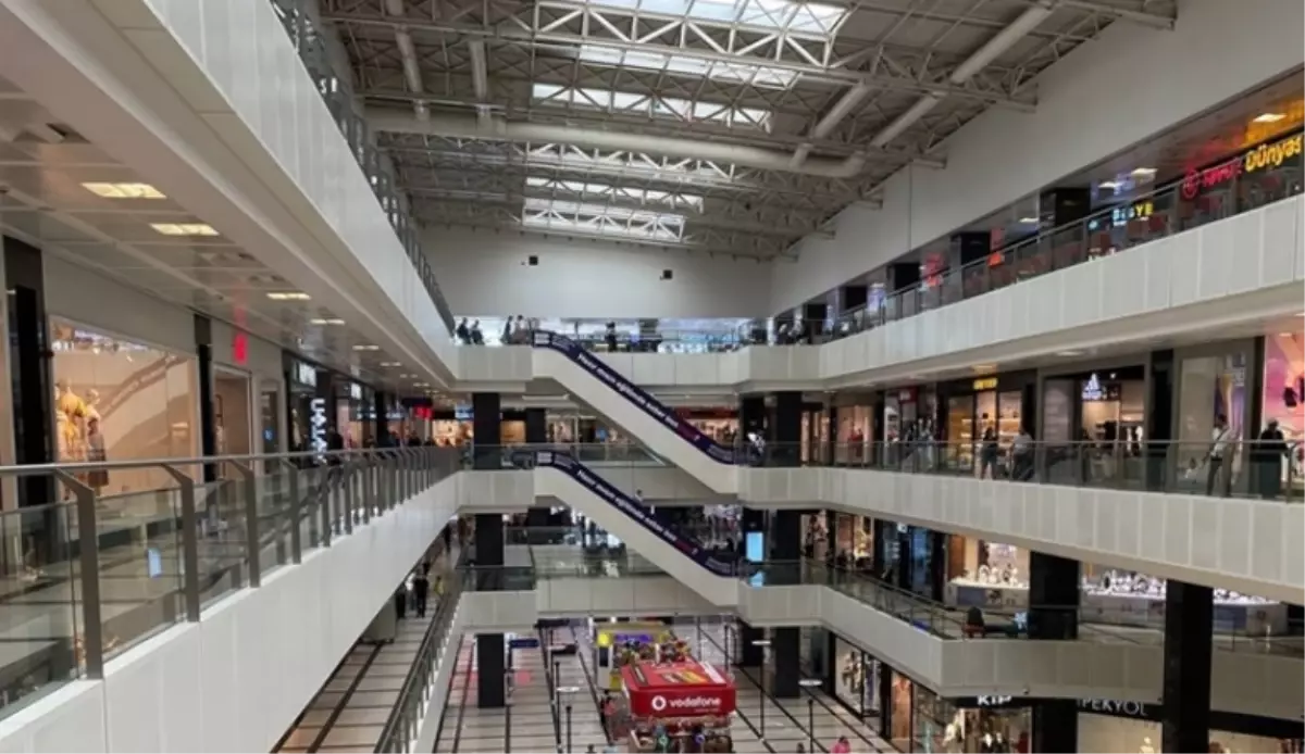 15 Temmuz AVM’ler Açık mı, Kapalı mı? Resmi Tatil Gününde Alışveriş Durumu