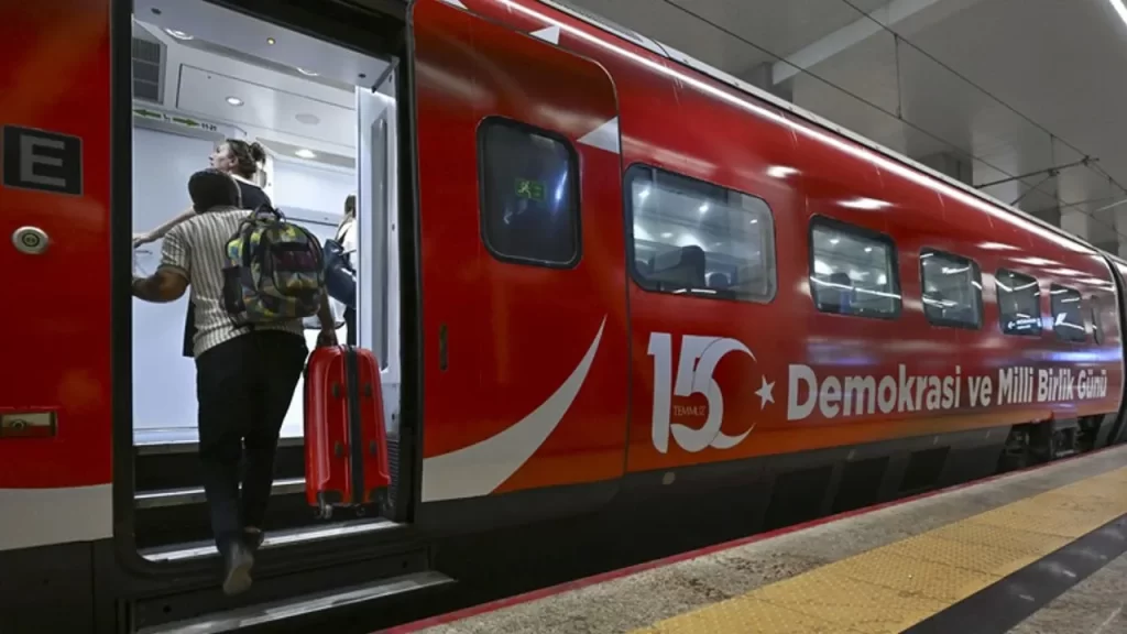 15 Temmuz Demokrasi ve Millî Birlik Treni Ankara’dan Yolculuğa Çıkıyor