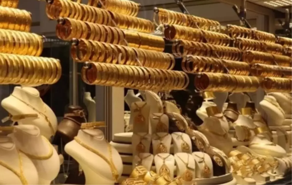 15 Temmuz’da Kuyumcular Açık mı? Resmi Tatil ve İş Günleri Hakkında Bilmeniz Gerekenler