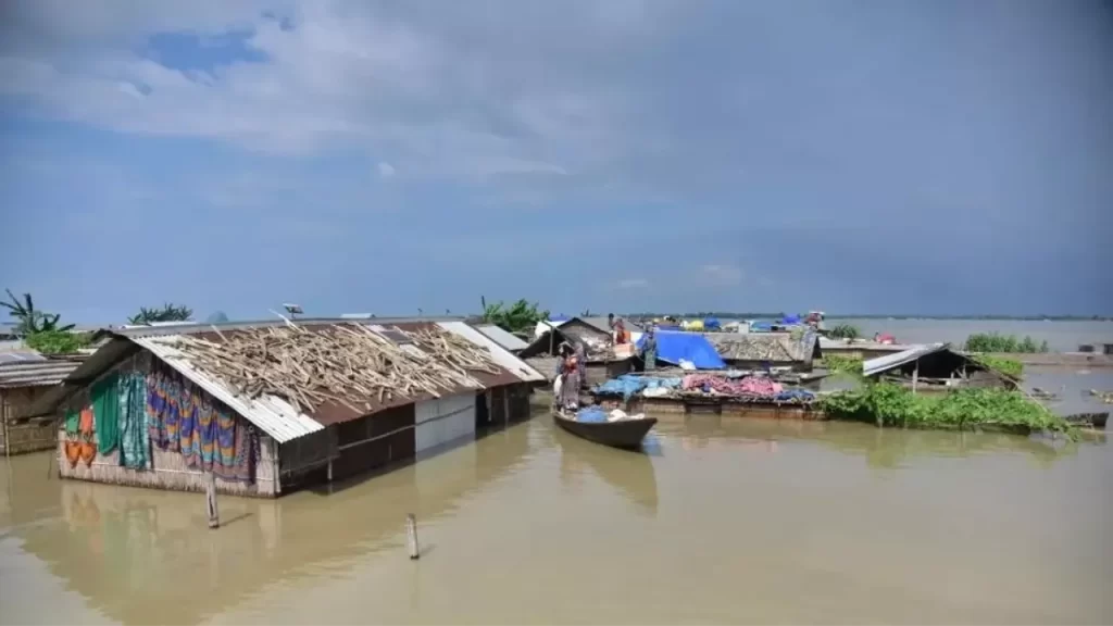 Ankara’da Trafik ve Arama Kurtarma Çalışmaları Devam Ediyor