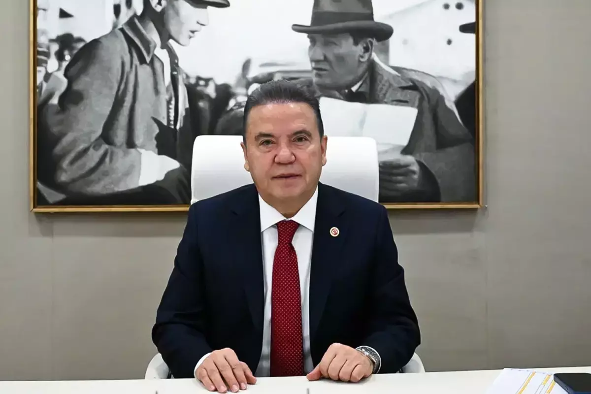 Antalya ve İlgili Belediyelerde Yolsuzluk ve Rüşvet Operasyonları