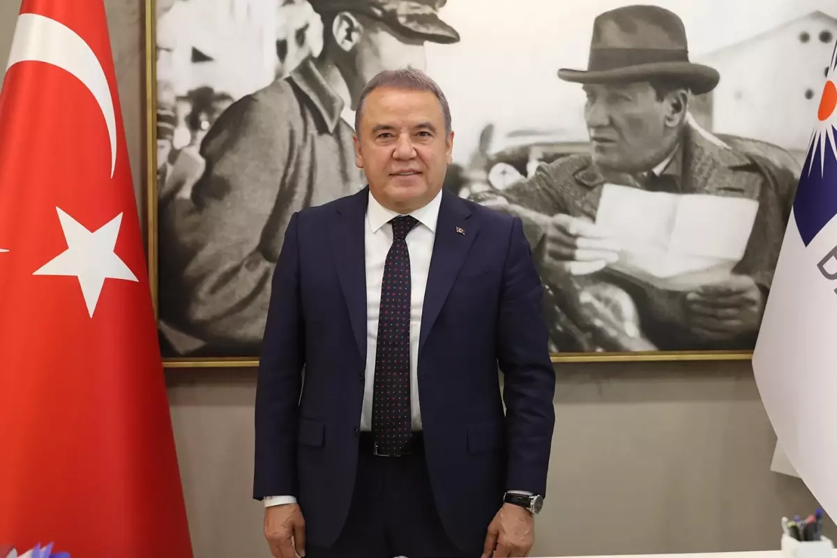 Antalya’da Rüşvet Soruşturması: Böcek ve Gelini Gözaltında