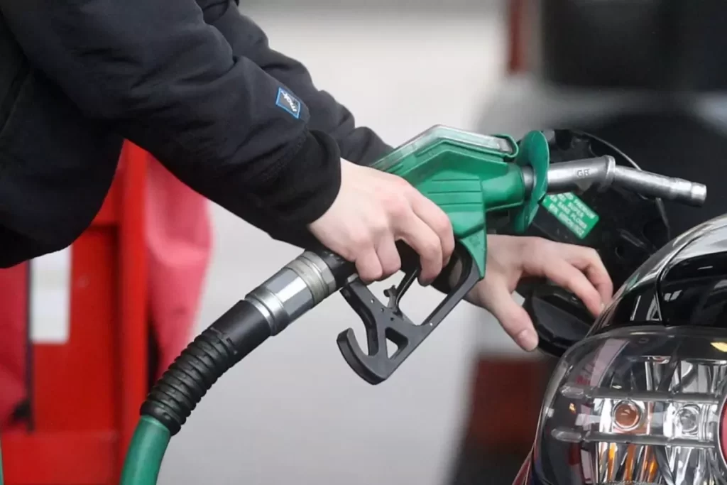 Brent Petrol Fiyatlarındaki Artış Akaryakıt Zamlarını Getiriyor