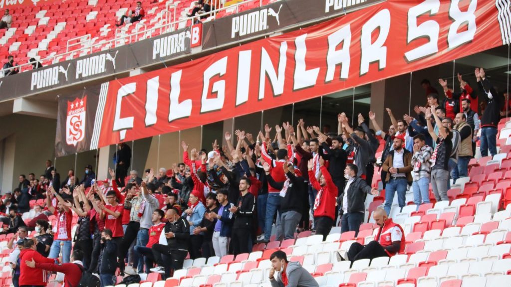 Çılgınlar 58 Taraftar Grubu, Yeni Sezonda Maraton Alt Tribünde Yer Alacak