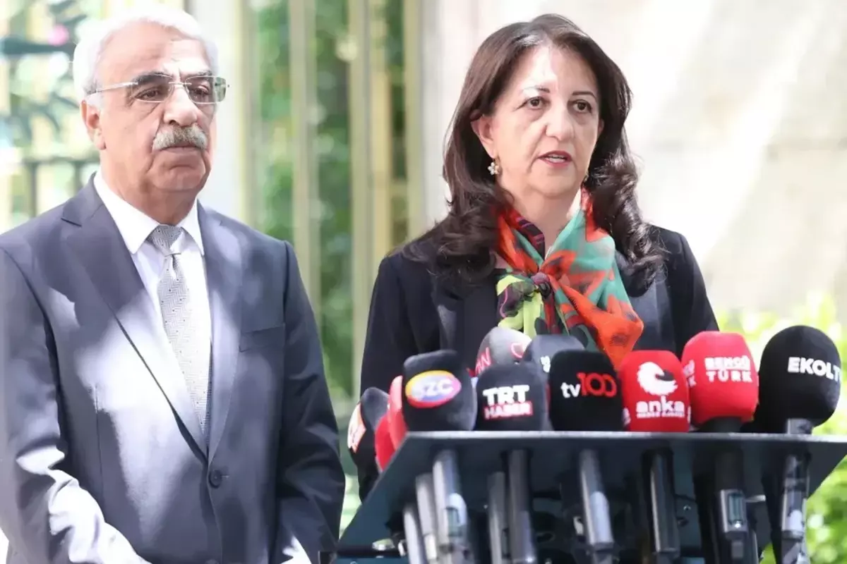 İmralı Heyeti Adalet Bakanlığı’nı Ziyaret Etti