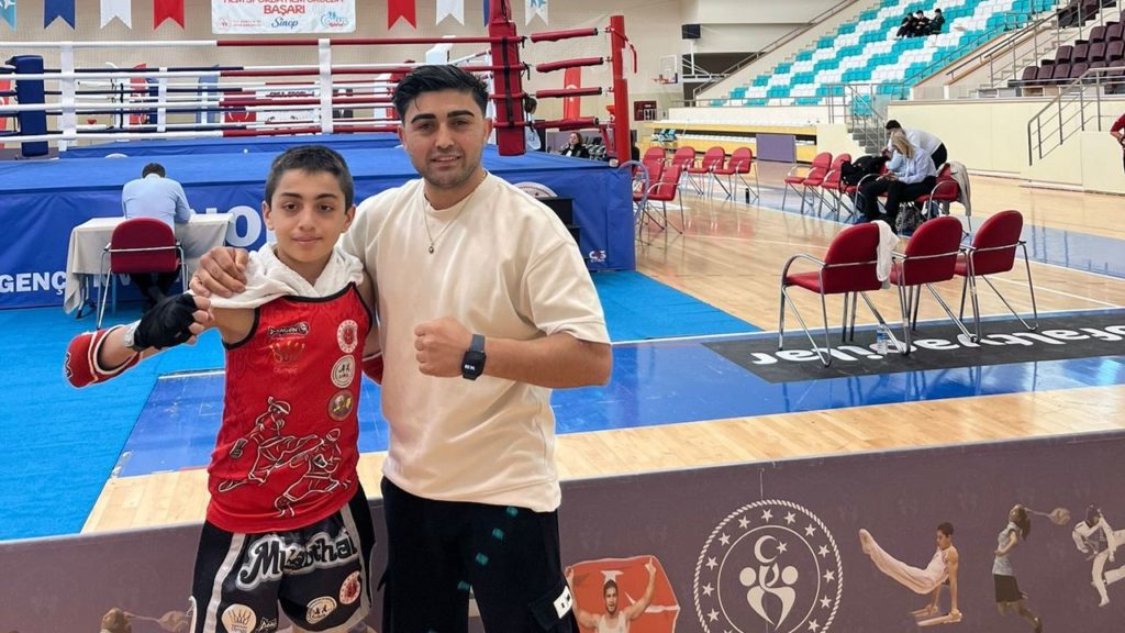 Kırklareli’nde Muaythai Türkiye Gençler Şampiyonası Sivaslı Sporcuların Gurur Kaynağı Oldu