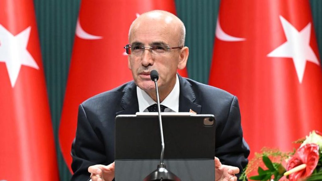 Mehmet Şimşek, Londra’da Ekonomi ve Yatırımcılarla Bir Araya Geldi