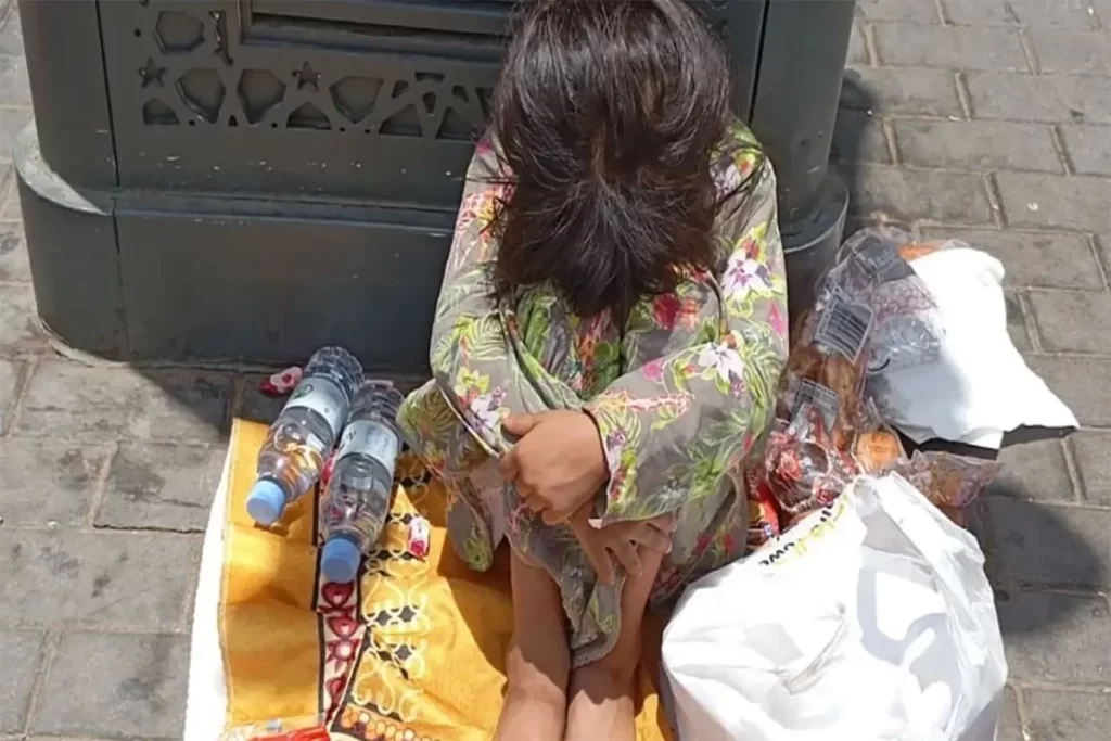 Mekke Sokaklarında Sümeyye’nin Hikayesi: Zorluklara Karşı Umut ve Dayanışma