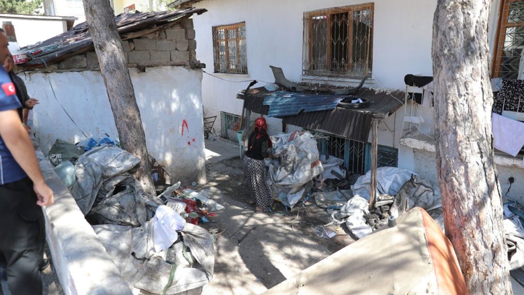 Sivas Belediyesi’nden İzinsiz Atık Toplama Denetimleri