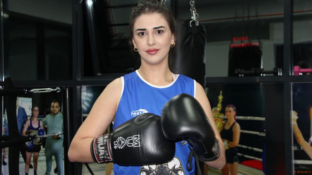 Sivaslı Kick Boks ve Muay Thai Sporcusu Dilara Başcı Antalya Şampiyonası İçin Hazırlanıyor