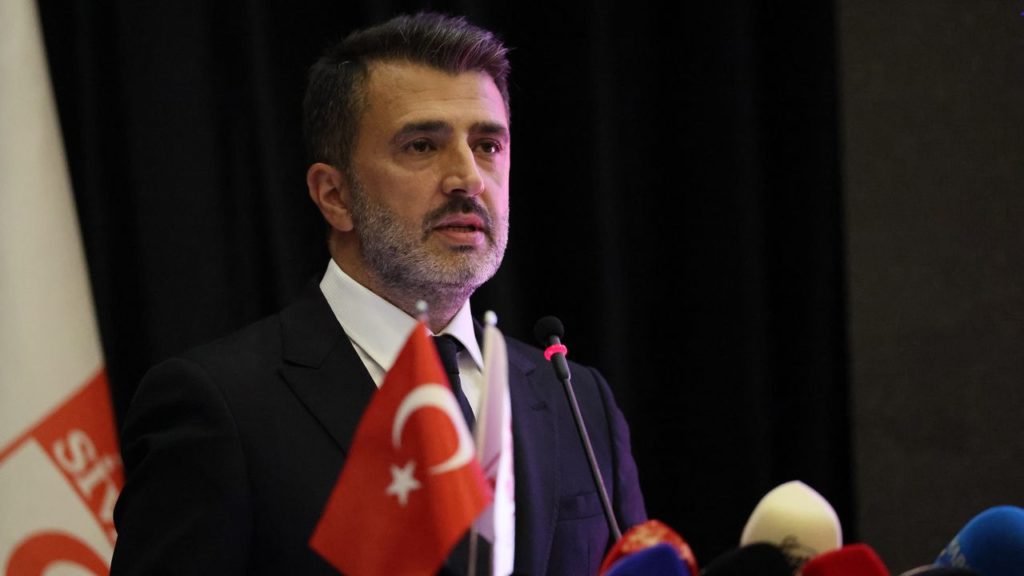 Sivasspor Başkanı Gökhan Karagöl’den Transfer, Bilet ve Şehir Desteği Açıklamaları