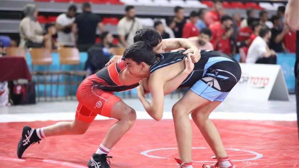 Sivas’ta Güreş Analig İl Seçmesi Heyecanı