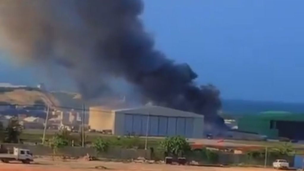 Uganda’da Helikopter Kazası: 3 Kişi Sağ Kurtarıldı, 5 Kişinin Akıbeti Belirsizliğini Koruyor