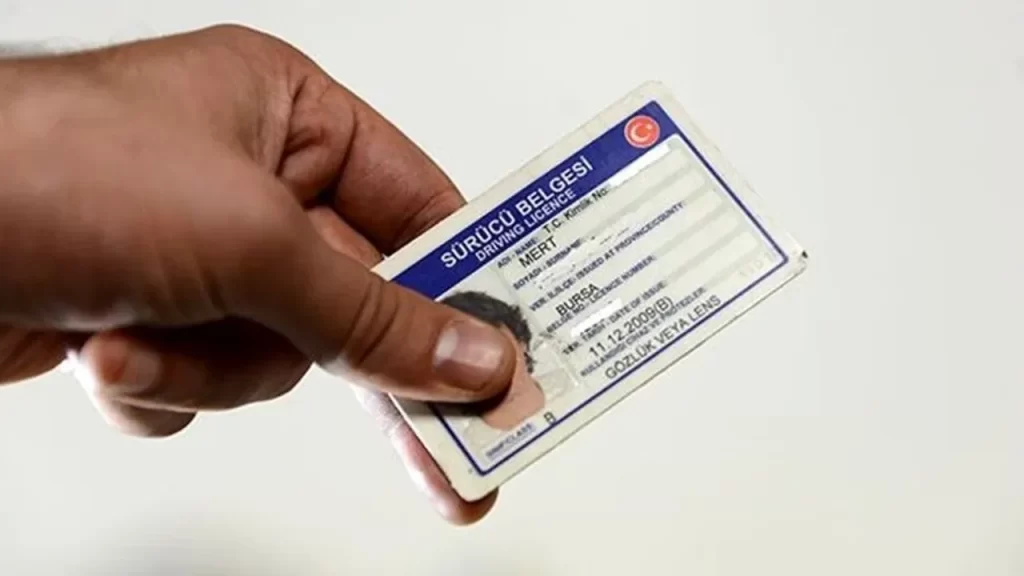 Yenilenen Sürücü Belgesi Süreci ve Uyarılar