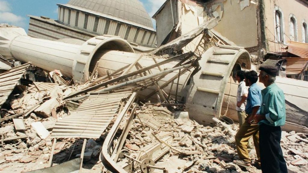 17 Ağustos Marmara Depremi’nin ardından 26 yıl