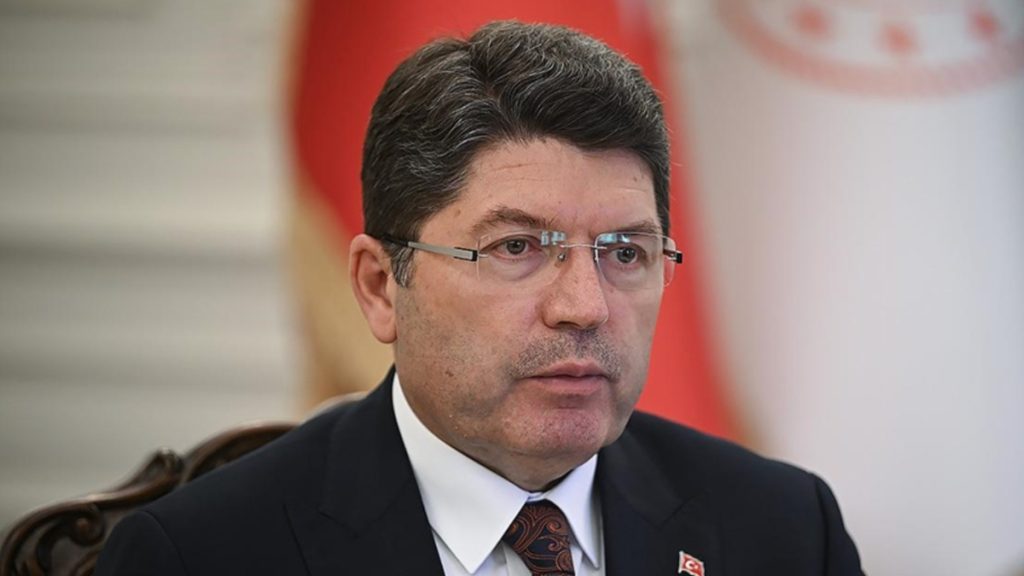 Adalet Bakanı Yılmaz Tunç’tan CHP ve Özgür Özel’e Sert Yanıtlar