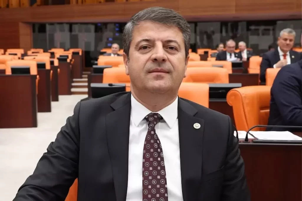 Adıyaman Belediye Başkanı Abdurrahman Tutdere Görevine İade Edildi