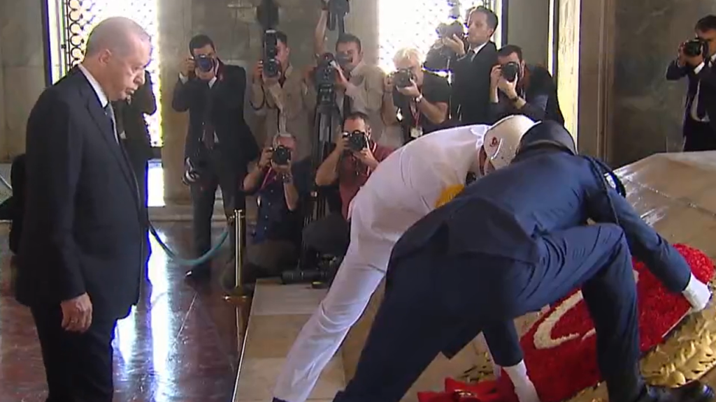 Atatürk’ün 103. Yılında Anıtkabir’de Saygı Duruşu ve Törenler