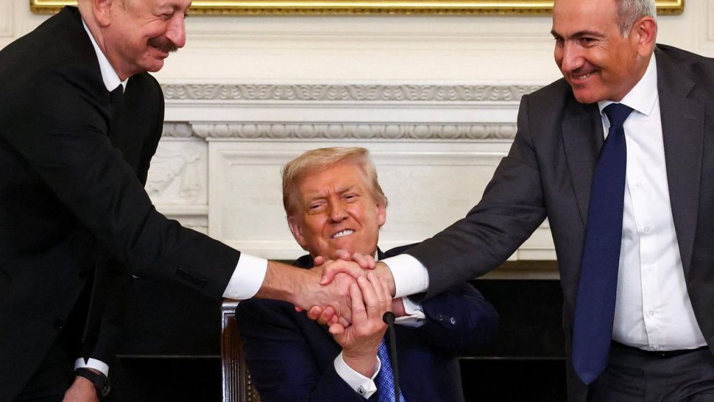 Azerbaycan ve Türkiye Arasında Transit Koridor Anlaşması