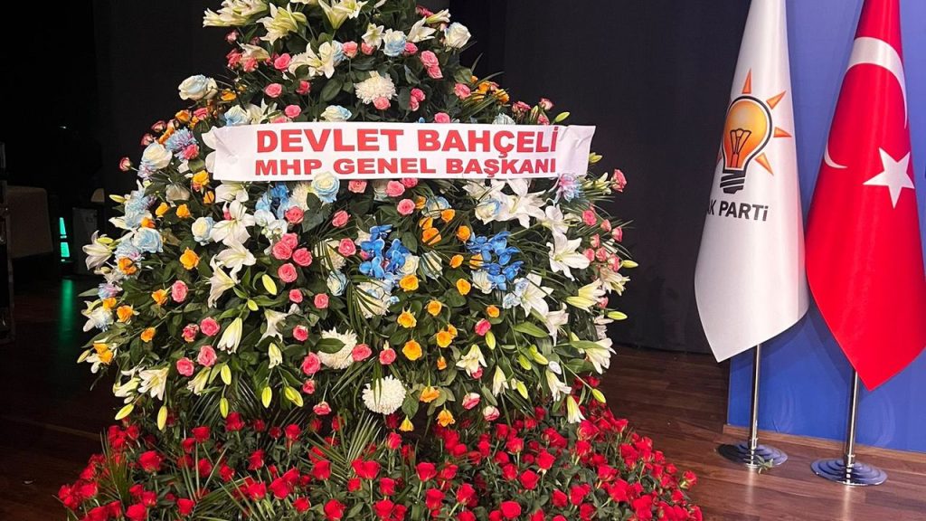 Devlet Bahçeli’den AK Parti’ye anlamlı kutlama mesajı