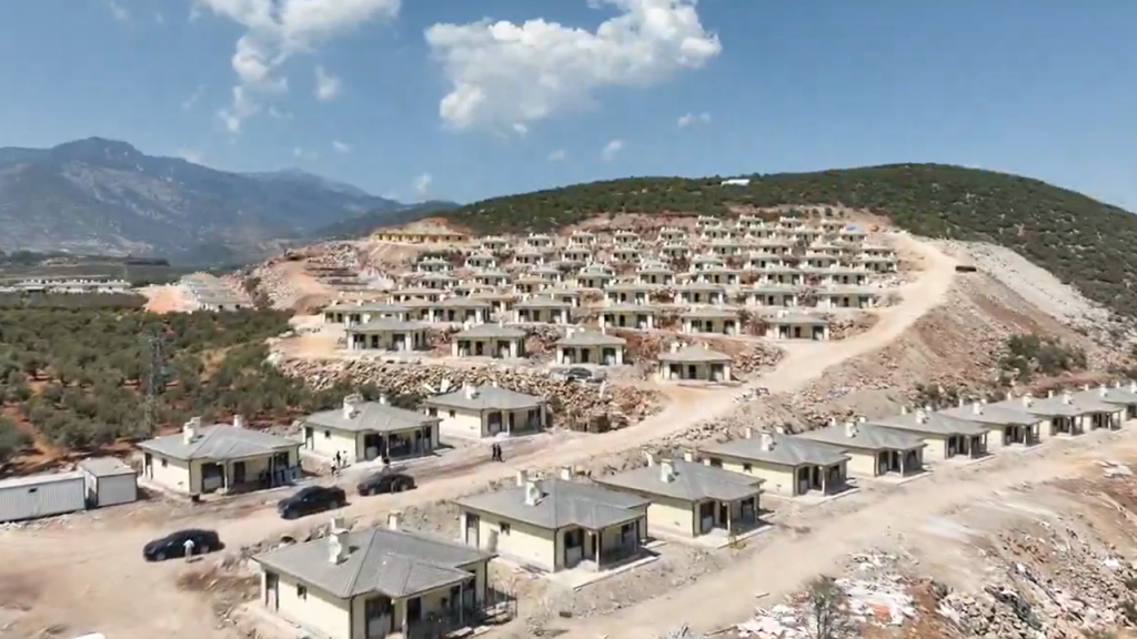 Hassa’da 622 afet konutu hızla inşa ediliyor