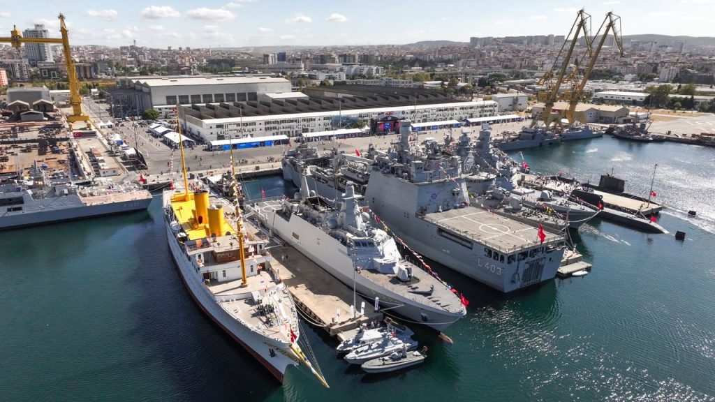 İstanbul Tersanesi’nde TEKNOFEST Mavi Vatan etkinliği sürüyor