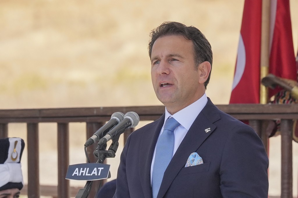 Malazgirt Zaferi'nin 954. Yıl Dönümü Ahlat'ta Coşkuyla Anıldı