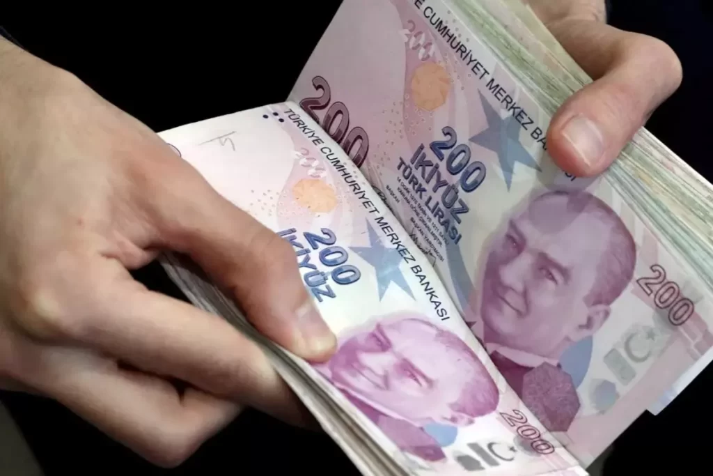 Memur Toplu Sözleşme Görüşmelerinde Hükümetin Zam Teklifi Artık Yüzde 10 + 6 Değil, Tabana Bin Lira Artış