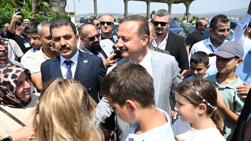 Osmaniye’de Yavuz Ağıralioğlu’ndan Siyasi Mesajlar