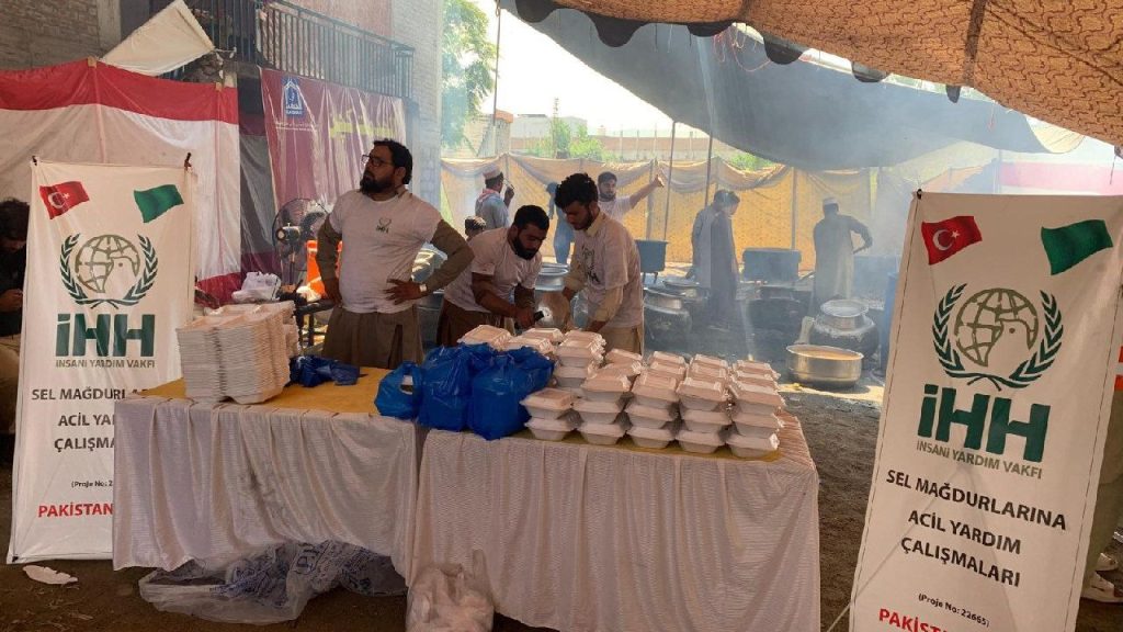 Pakistan’da Yaşanan Sellerde İHH Yardımları Devam Ediyor