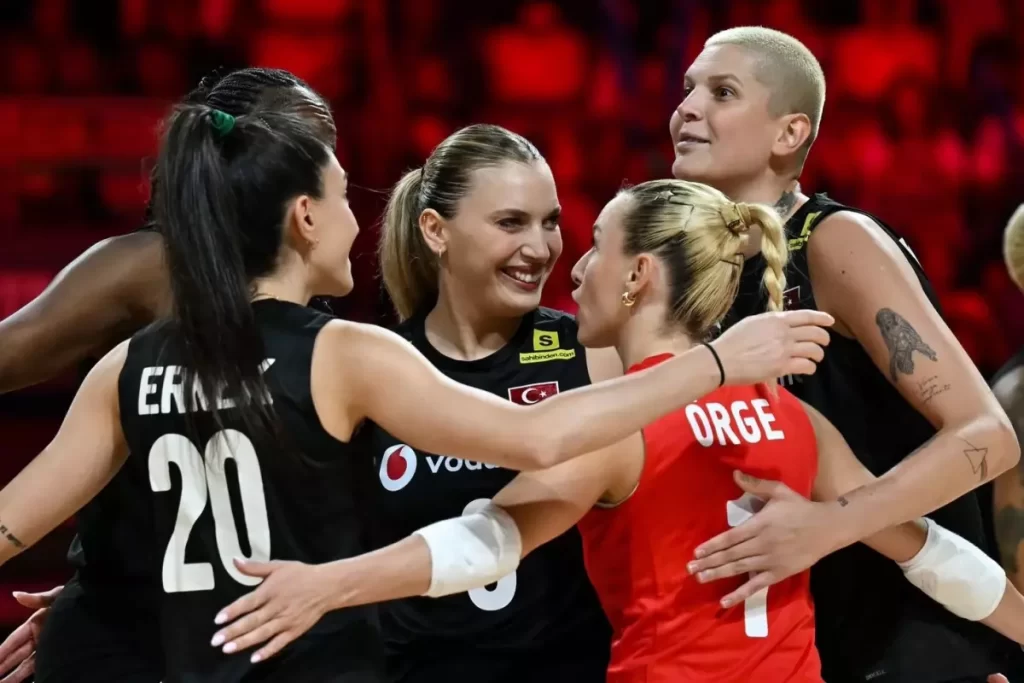 Türkiye Voleybol Takımı Bulgaristan’ı 3-0 Mağlup Etti