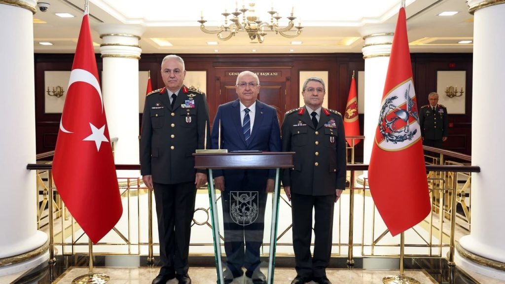 Yaşar Güler, Kara Kuvvetleri Komutanlığı’nda Devir-Teslim Törenine Katıldı