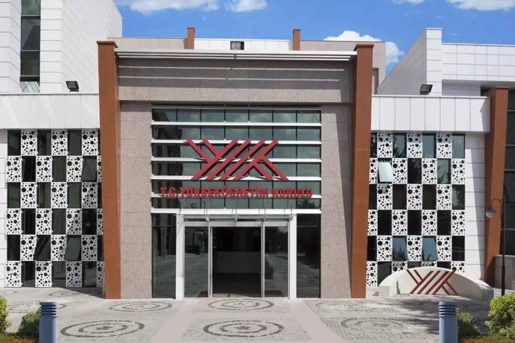 YÖK’ten Sahte Diplomalar ve Akademisyenler Hakkında Suç Duyurusu